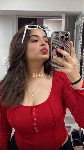 sensual available for long bookings based in porbandar mature black hair and brown eyes - Call Girls in Porbandar