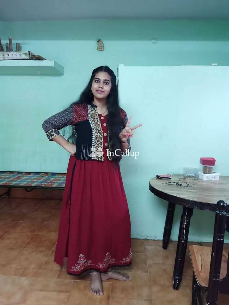 escort service in prayagraj seductive black hair and black eyes companionship in prayagraj - Call Girls in Prayagraj