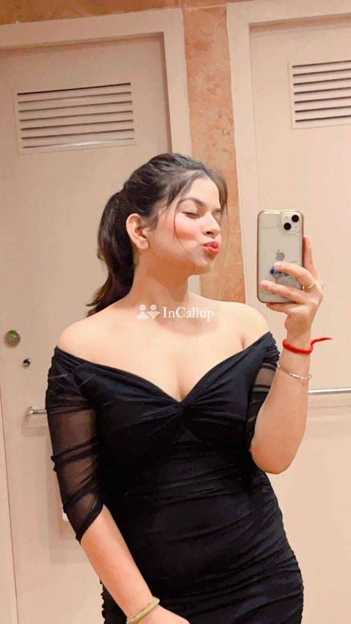 beautiful curves and red eyes available for incall fun available in prayagraj known for being fun loving - Call Girls in Prayagraj