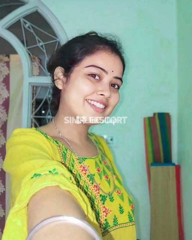 discover supriya beautiful twenty two year old call girls stylish black hair and brown eyes located in prayagraj - Call Girls in Prayagraj