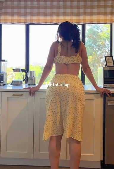 available for long bookings auburn tall with black body type girl staying in prayagraj known for being attractive - Call Girls in Prayagraj