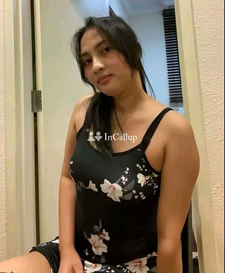 alluring voluptuous with black hair and brown eyes available now trusted reliable service - Call Girls in Prayagraj