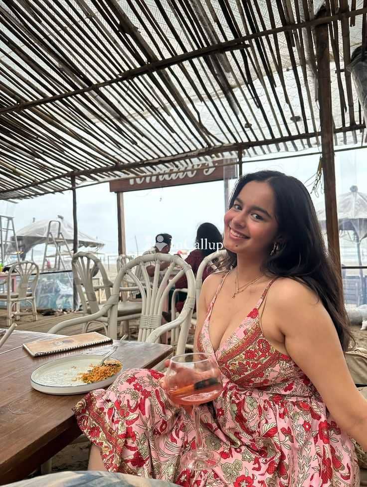 erotic oral anal girlfriend experience videocall doggy style blowjob woman on top fun available for incall - Call Girls in Pune