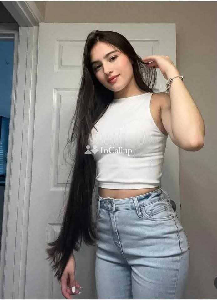 available for long bookings glamorous hina khan twenty five years old call girls known for being passionate - Call Girls in Pune