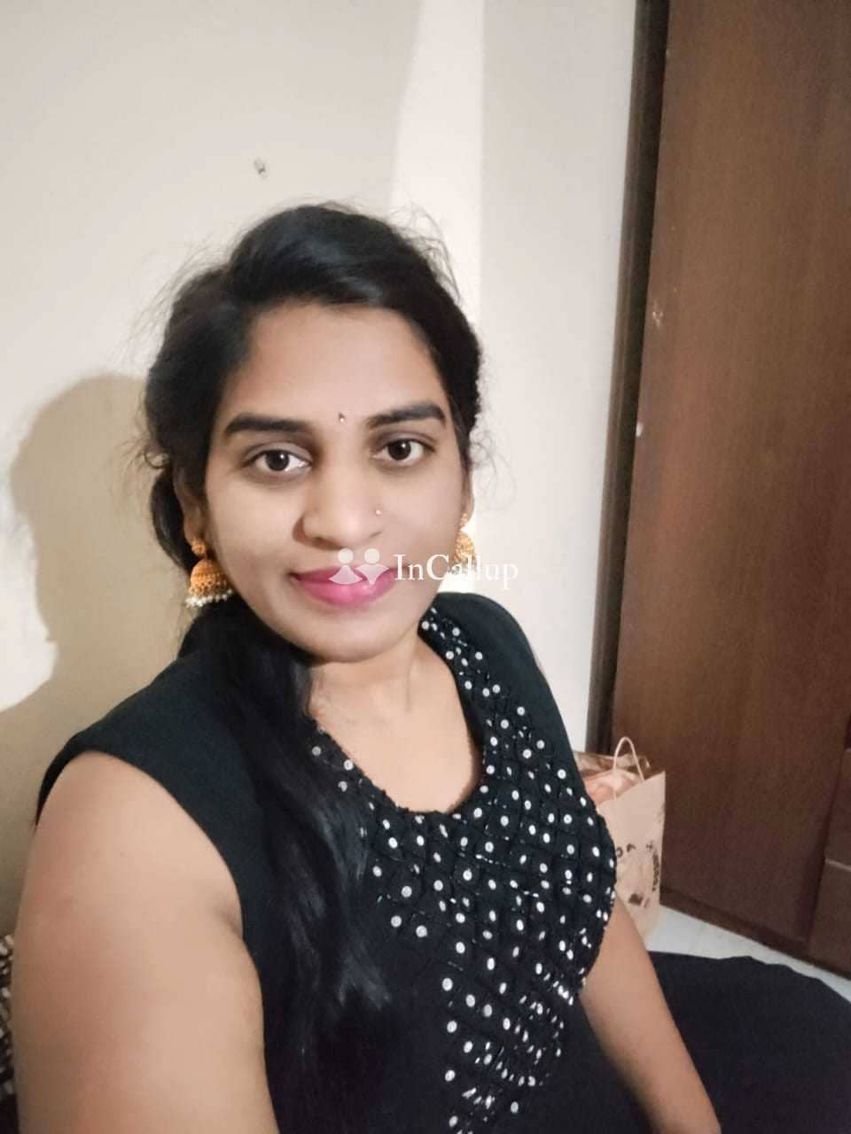 companionship in pune naughty videos call service twenty two year old call girls girl available - Call Girls in Pune