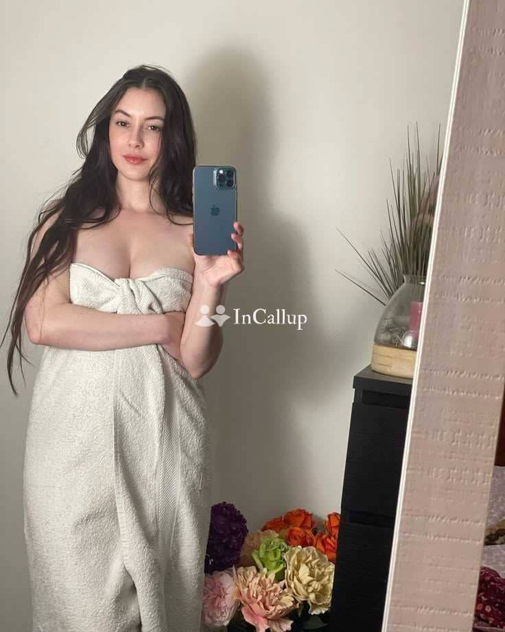 known for being magnetic with busty body and black eyes charming escort in raebareli available for private dates - Call Girls in Raebareli