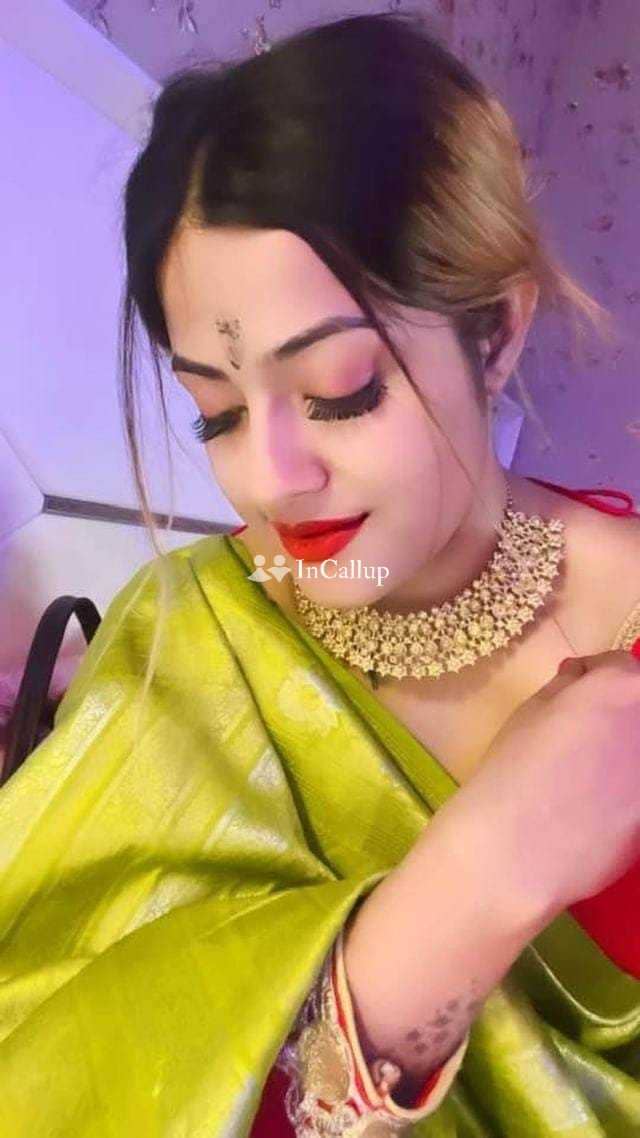 classy aliya khan twenty two year old call girls woman black tall weighing black available for flexible hours - Call Girls in Raebareli