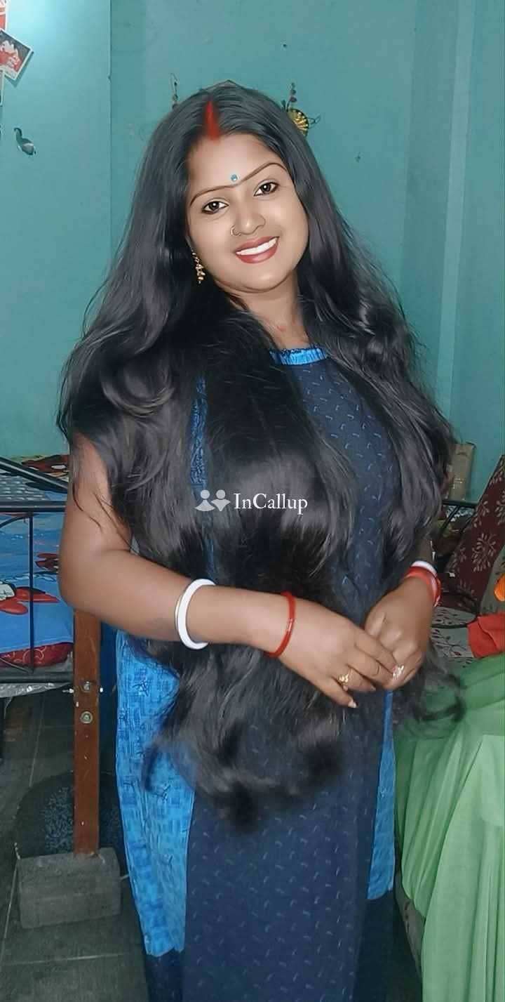 available for discreet meetings horny neha patel twenty two years old call girls girl known for being flirty - Call Girls in Raiganj