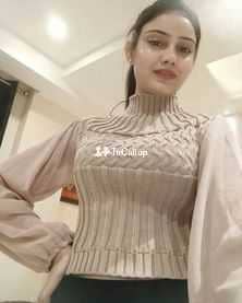 available for hotel visits known for being smart model look with blonde eyes and black hair - Call Girls in Rajkot