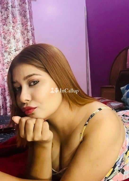 petite escort in ranchi mature black hair and black eyes known for being smart available now trusted reliable service - Call Girls in Ranchi