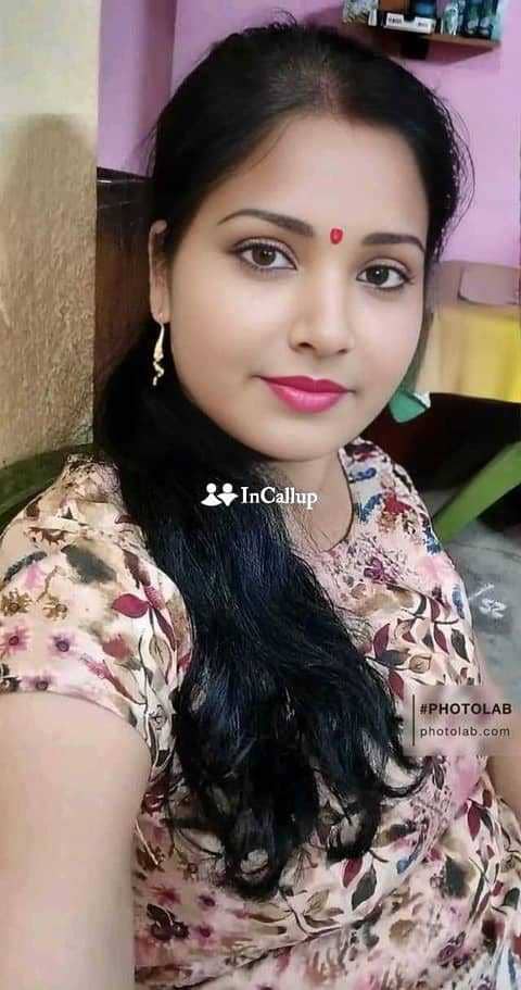 petite escort in sangli with blonde hair and black eyes available for short notice available - Call Girls in Sangli