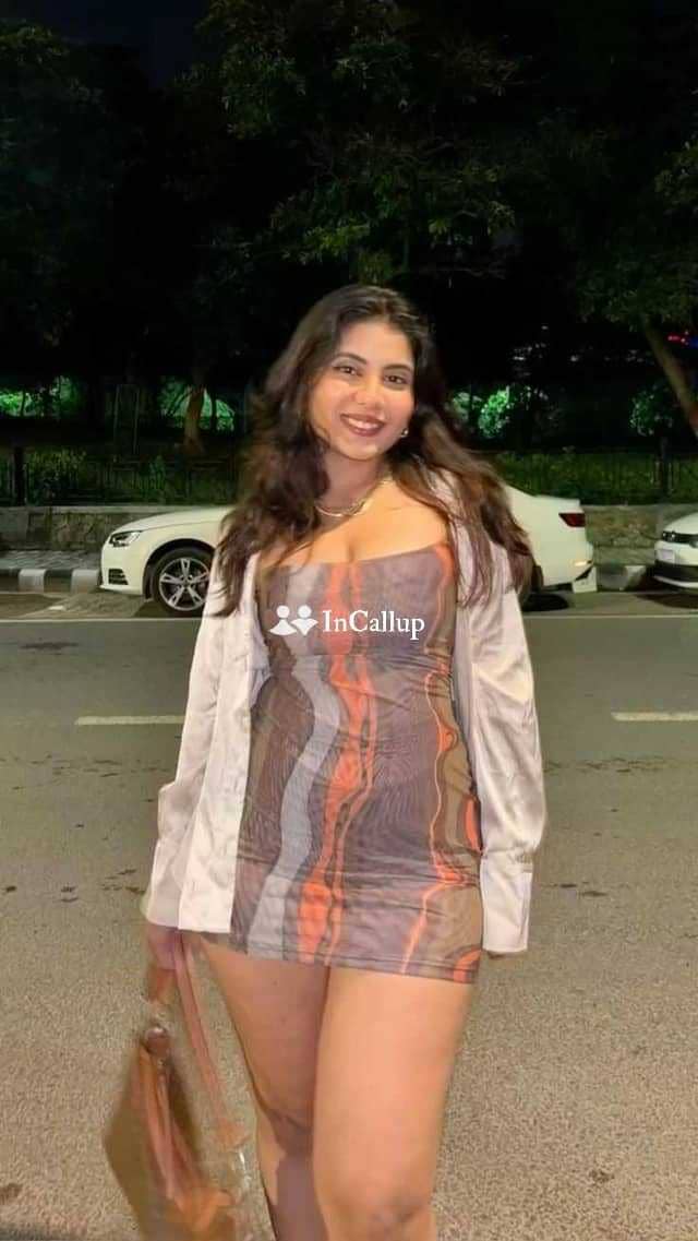 escort girl from sasaram with busty body and blonde eyes available for incall known for being angelic - Call Girls in Sasaram