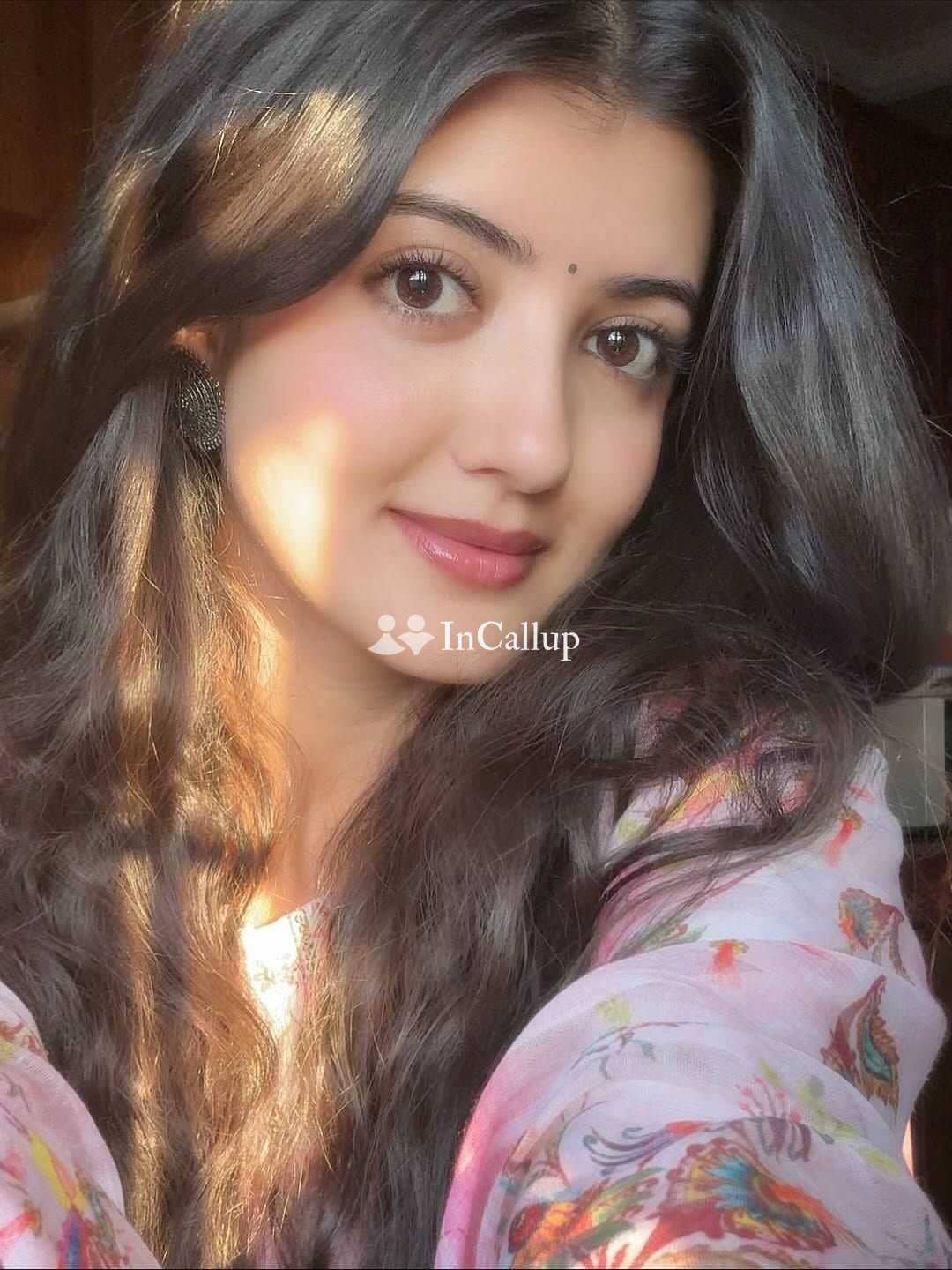 tempting black eyes and black hair escort girl from sheohar premium girlfriend experience model - Call Girls in Sheohar