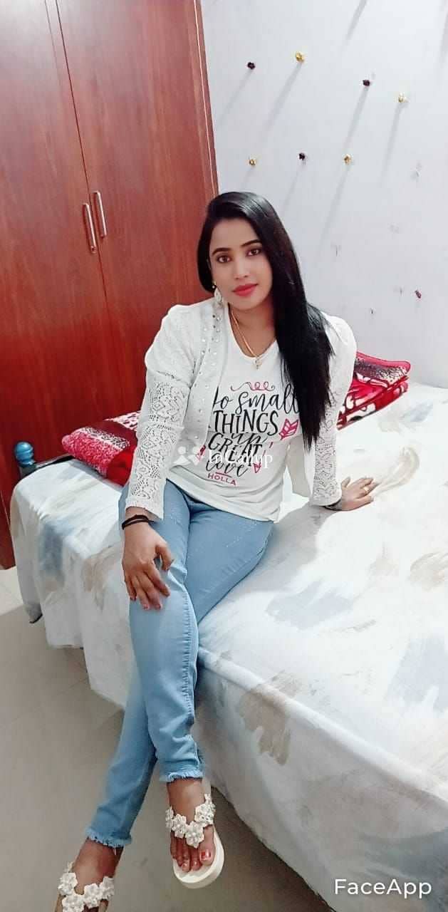 romantic time in shimla bold black hair and black eyes known for being charming available now trusted reliable service - Call Girls in Shimla