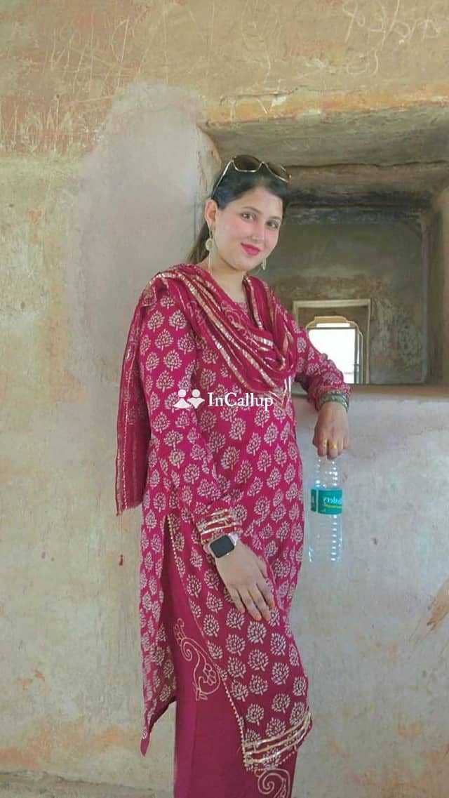 working in shimoga model look with black eyes and brown hair delightful anal bdsm girlfriend experience service - Call Girls in Shimoga