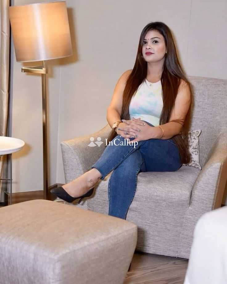 bold black hair and black eyes let me introduce pooj singh twenty year old call girls living in siwan - Call Girls in Siwan