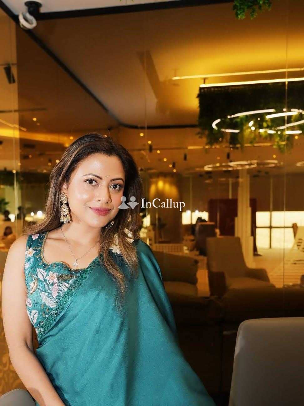 known for being sexy sexy fun available in solan mature black hair and brown eyes - Call Girls in Solan