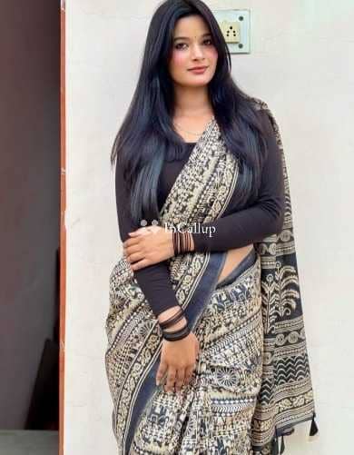 delicate black hair and black eyes trusted escort from solapur escort service in solapur known for being gentle - Call Girls in Solapur