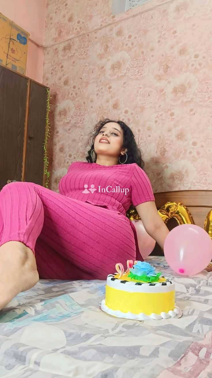 offering 69 position blowjob handjob fisting available for flexible hours available now trusted reliable service - Call Girls in Solapur