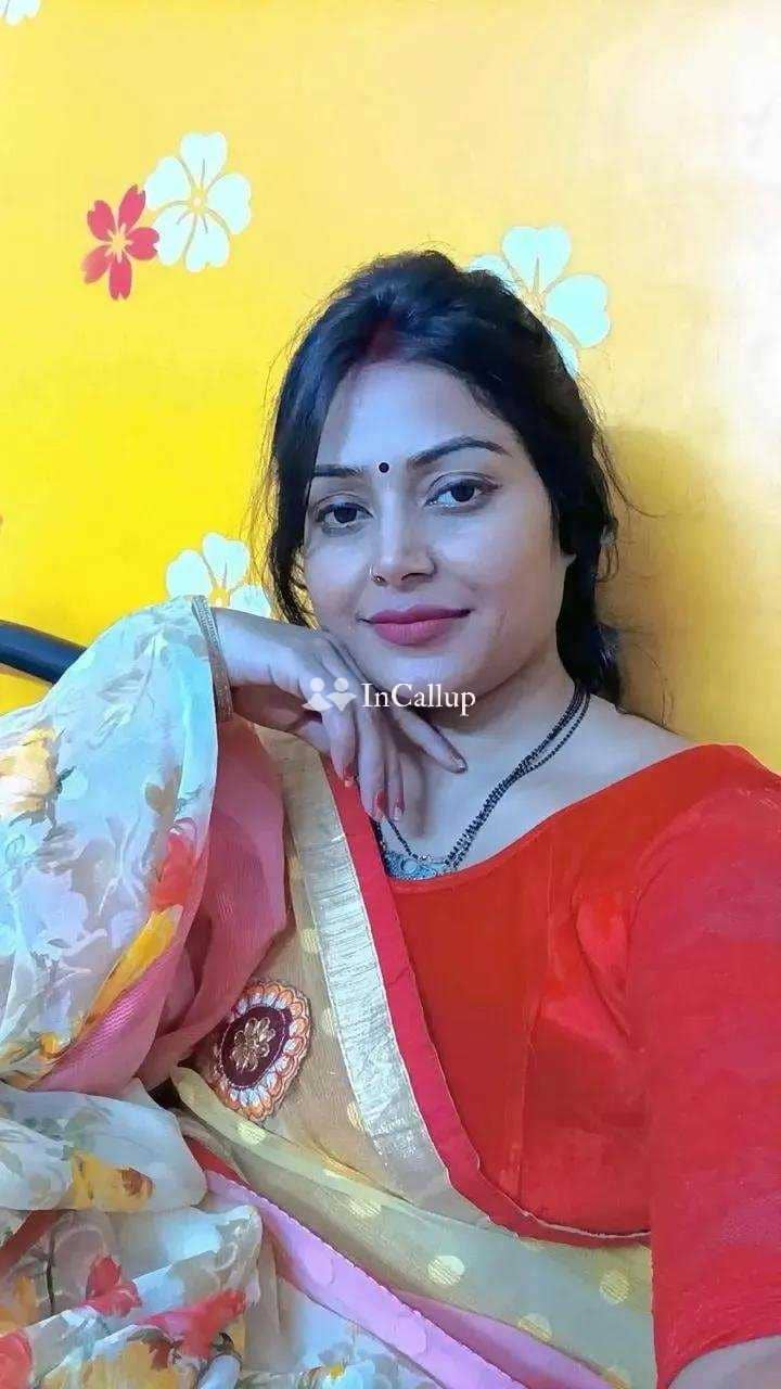 ravishing escort service in solapur pretty black hair and blue eyes available for flexible hours - Call Girls in Solapur