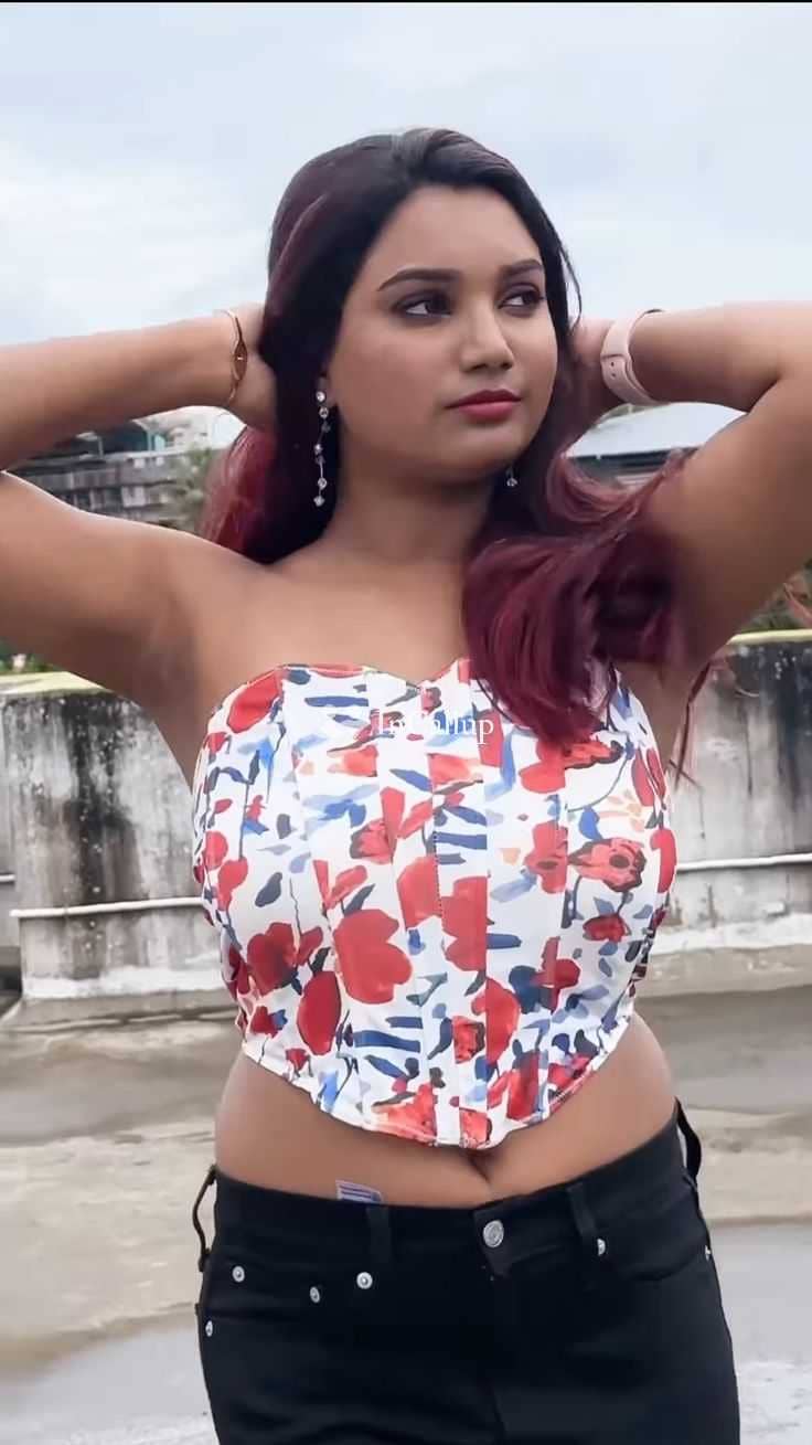 known for being friendly available for both incall and outcall cute blonde eyes and hazel hair girls from solapur - Call Girls in Solapur