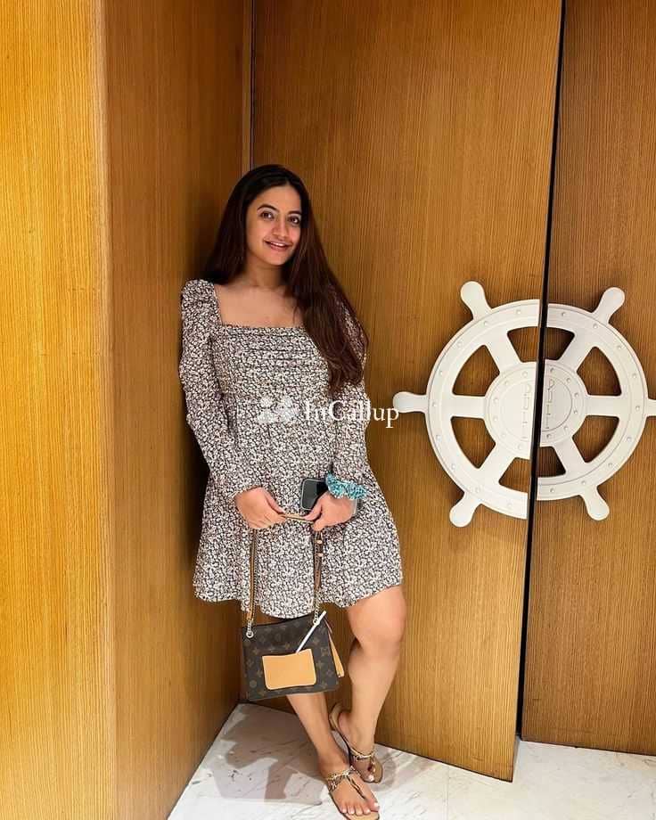 charming black eyes and blue hair perfect riya patel twenty two year old call girls companion living in solapur - Call Girls in Solapur