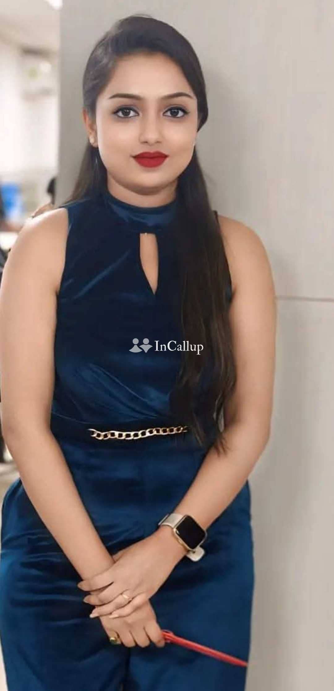 passionate oral french kiss standing woman on top girl available for hotel visits kinky - Call Girls in Solapur