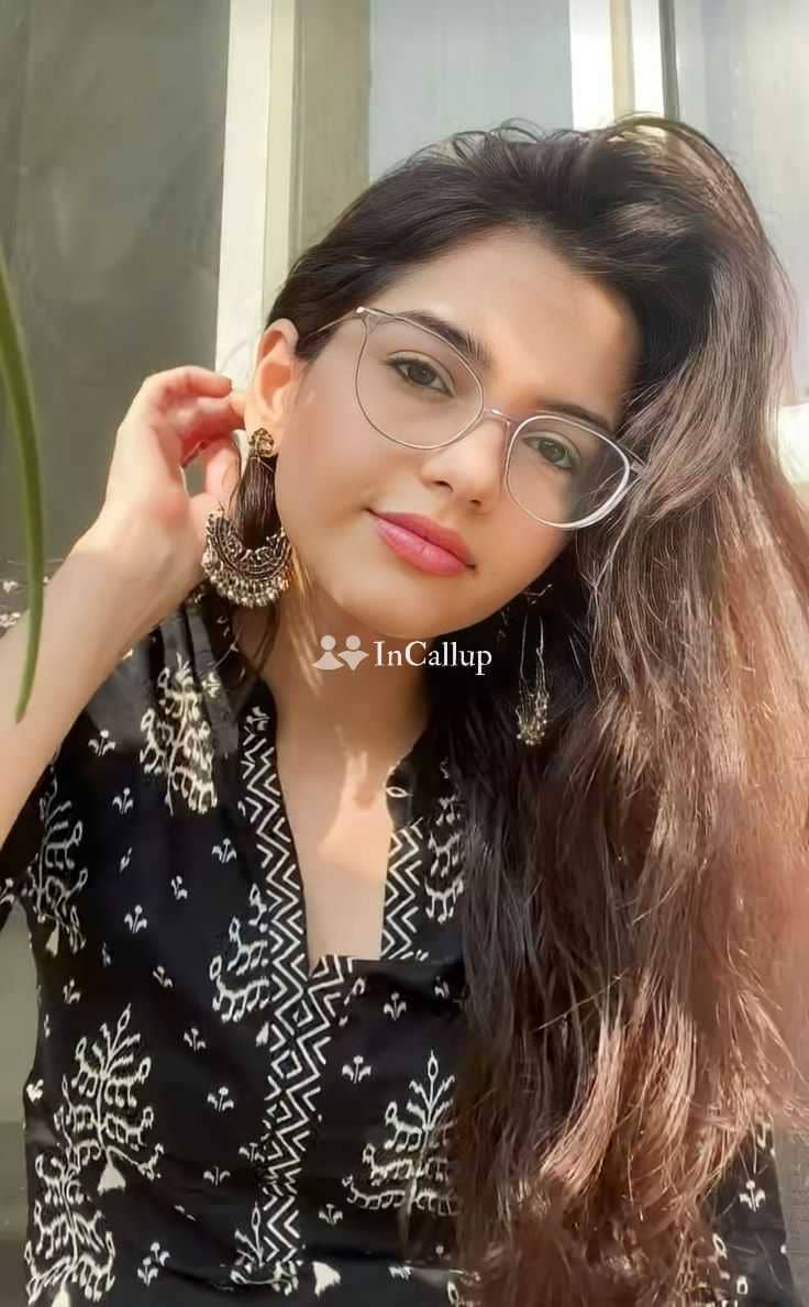 elite anal girlfriend experience porn actresses body ejaculation erotic massage french kiss services - Call Girls in Solapur