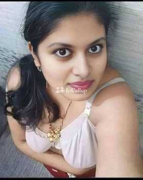 known for being elegant meet rupa the nineteen year old call girls you desire available now trusted reliable service - Call Girls in Surat