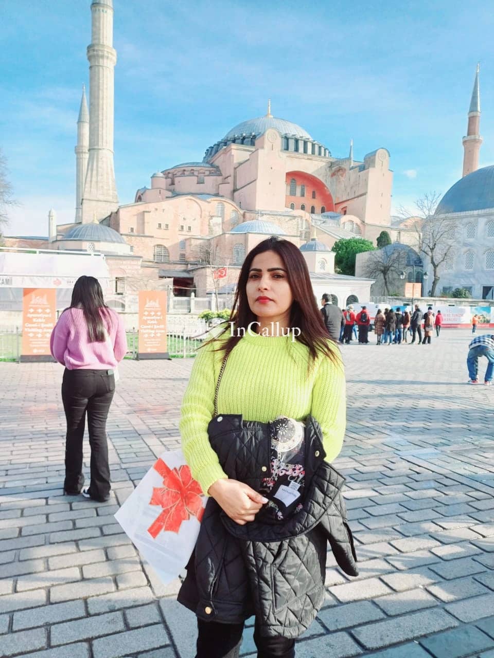 perfect total cash payment twenty two year old call girls companion available now trusted reliable service - Call Girls in Surat