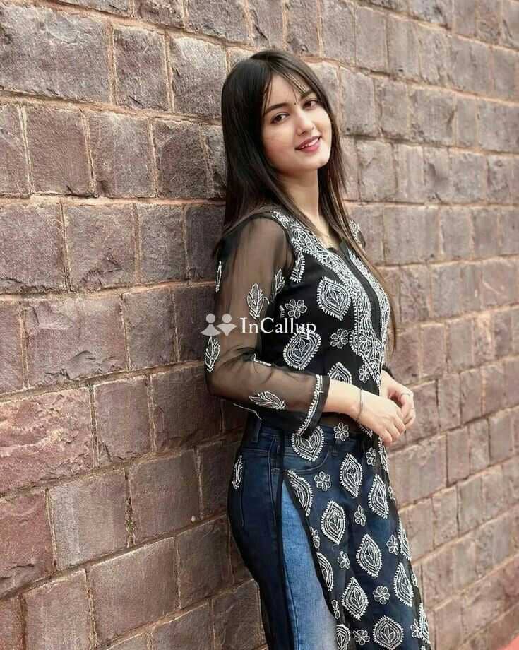 with busty body and blonde eyes introducing sony a twenty year old call girls ready to please - Call Girls in Surat