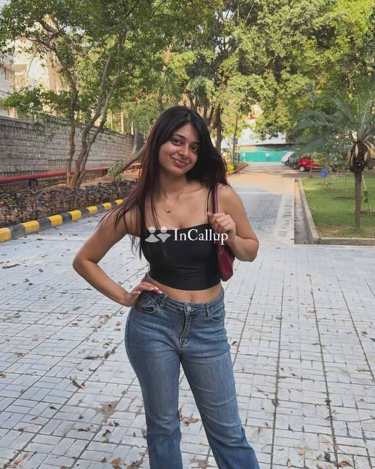 black tall weighing brown discover suman roy beautiful twenty one year old call girls known for being charismatic - Call Girls in Surendranagar