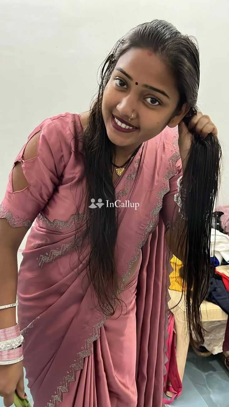 petite low price call girl twenty two year old call girls escort service in suri known for being adventurous - Call Girls in Suri