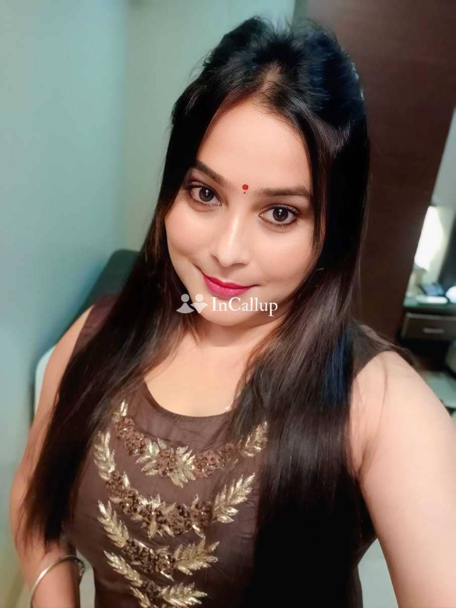 discreet girlfriend experience erotic massage french kiss doggy style 69 position services known for being flirty - Call Girls in Thiruvananthapuram