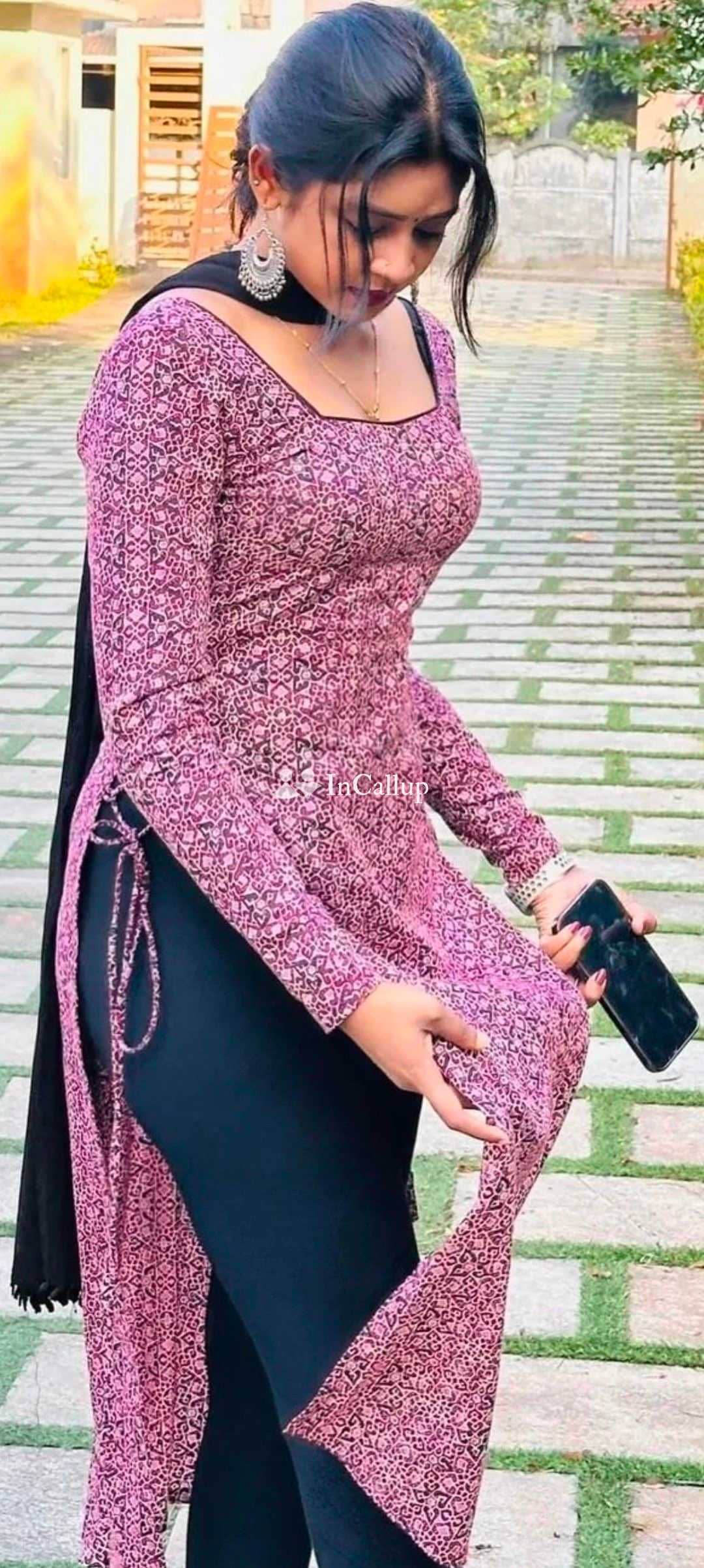 gorgeous escort in tirunelveli available for advance booking black tall weighing black - Call Girls in Tirunelveli