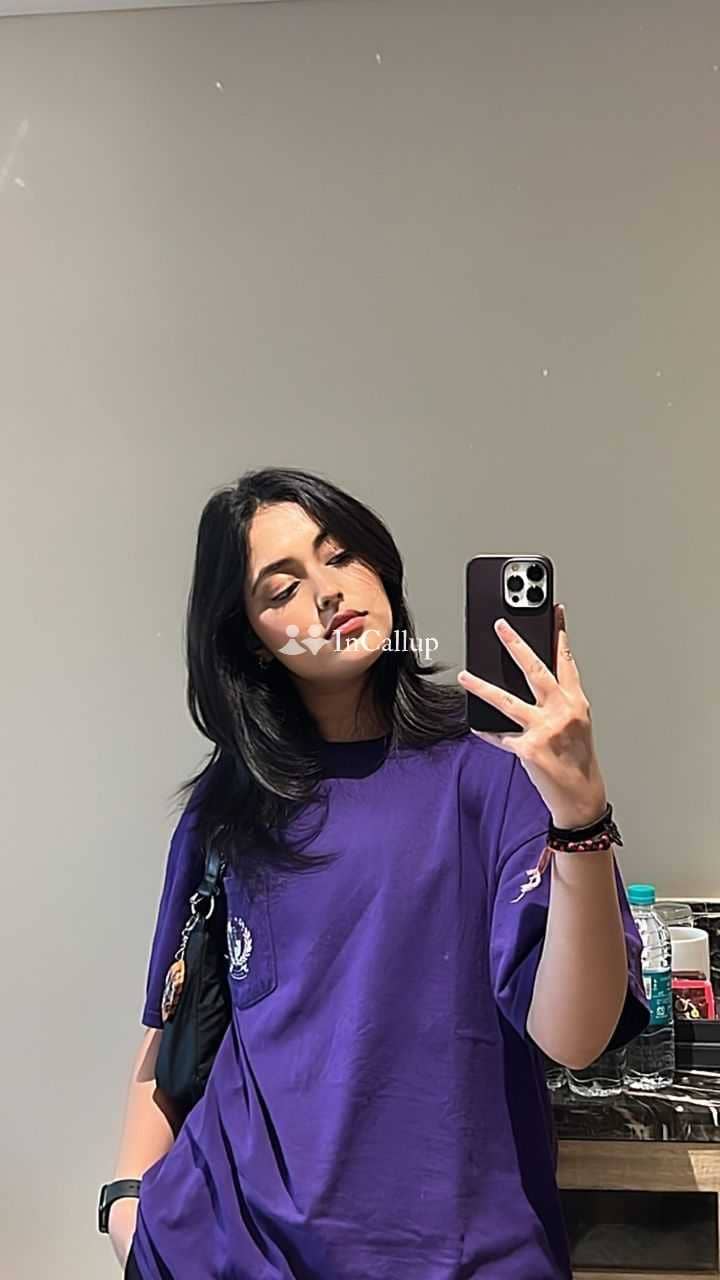 known for being smart perfect ranii twenty one year old call girls companion available for party companion - Call Girls in Ujjain