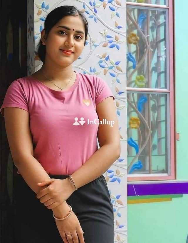 with blonde hair and hazel eyes available for private dates premium escort in ujjain - Call Girls in Ujjain