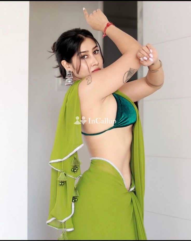 cute auburn eyes and brown hair private sessions in ujjain available for business trip service - Call Girls in Ujjain