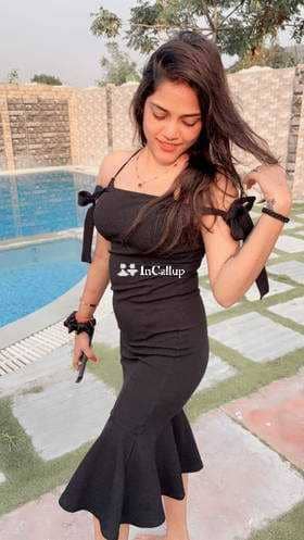 available for weekend fun passionate known for being flirty with black hair and brown eyes - Call Girls in Una