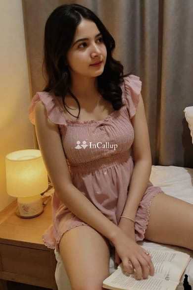 hot black eyes and black hair known for being unique available for business trip service - Call Girls in Una