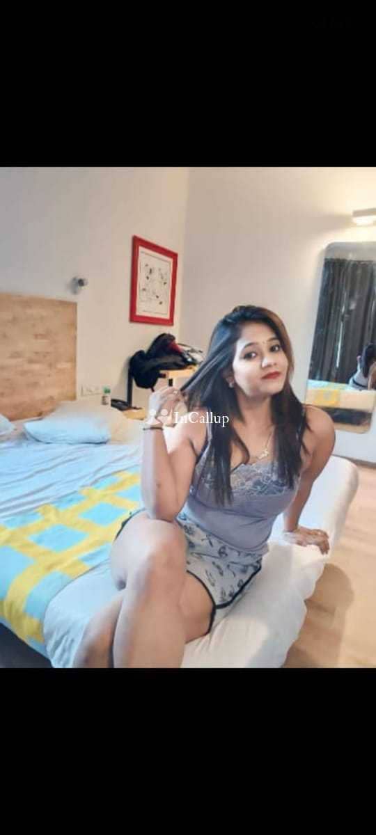 voluptuous with blonde hair and black eyes pleasurable exclusive monika twenty two year old call girls - Call Girls in Uttar Dinajpur