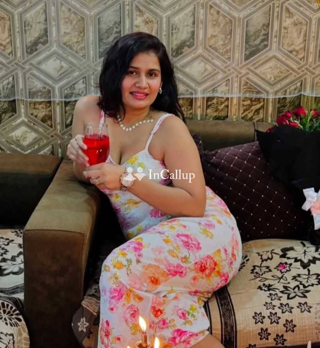 indulge in desire with pooja singh your luscious bbw companion for erotic encounters in vapi - Call Girls in Vapi