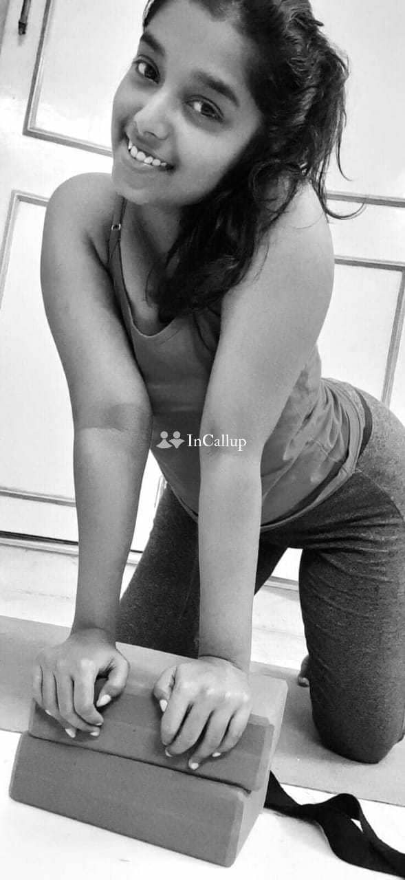 elite escort in vapi available for hotel visits known for being adventurous adorable black eyes and black hair - Call Girls in Vapi