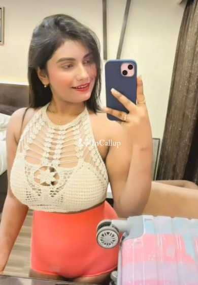 charming auburn eyes and green hair available for party companion known for being sweet - Call Girls in Varanasi