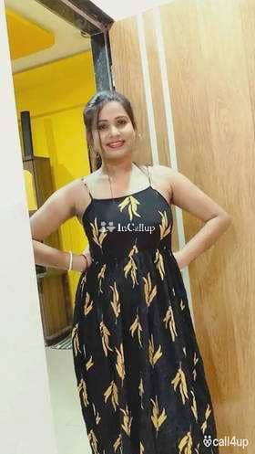 pretty blonde hair and black eyes escort service in vasai virar known for being sophisticated - Call Girls in Vasai Virar
