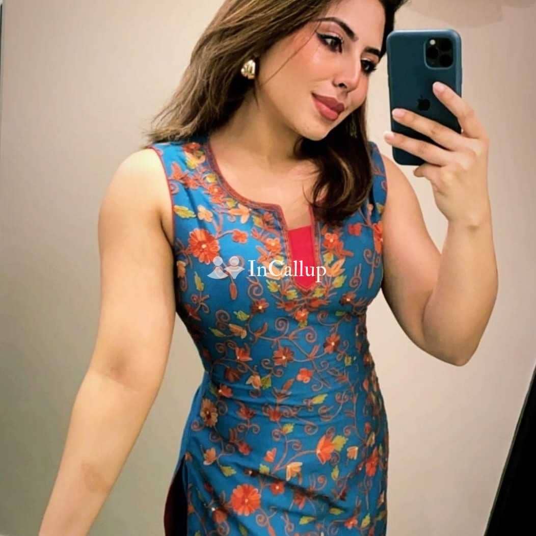 visiting wayanad hot black eyes and black hair known for being skilled available for available anytime - Call Girls in Wayanad