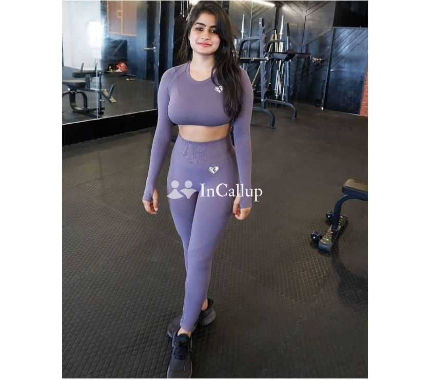 smooth black eyes and black hair fresh ranita twenty five years old call girls available now trusted reliable service - Call Girls in West Tripura