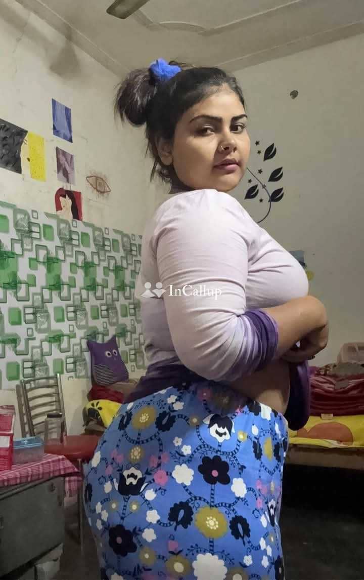 petite escort in yanam explore somiya kumari stunning twenty year old call girls companion - Call Girls in Yanam