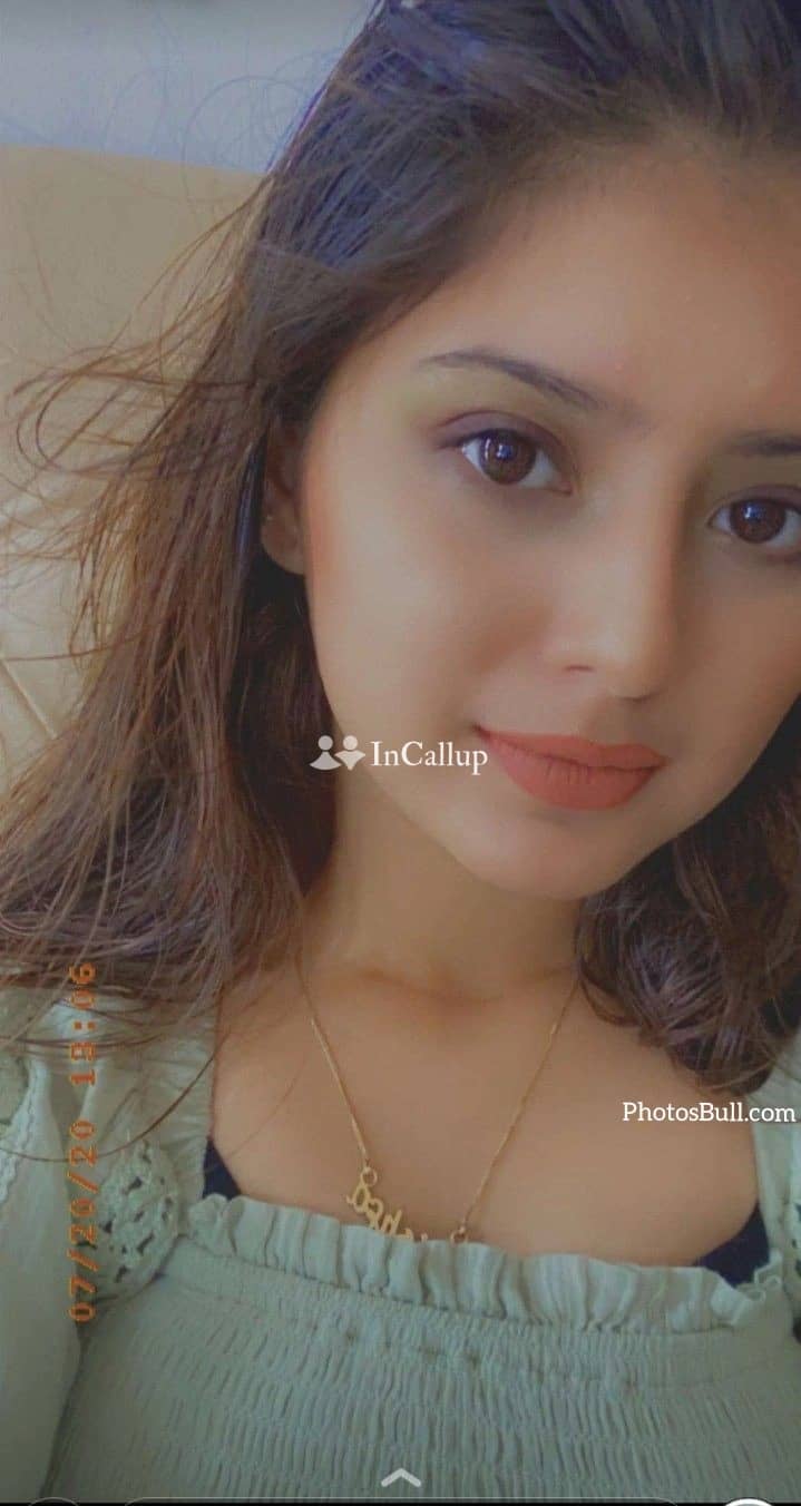 experience pure pleasure with pooja kumari your enchanting call girl from adilabad at just 21 years old - Call Girls in Adilabad