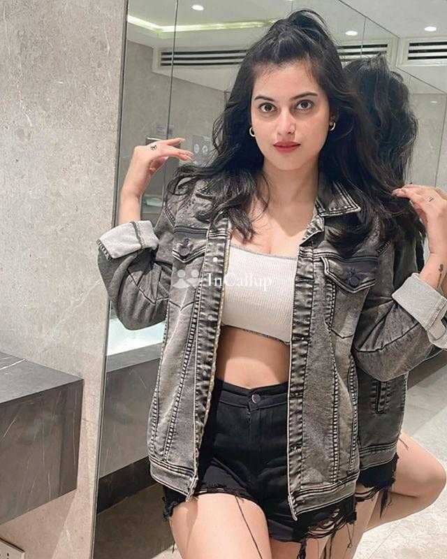 indulge in an unforgettable experience with komal a sultry call girl in akola ready to please you tonight - Call Girls in Akola